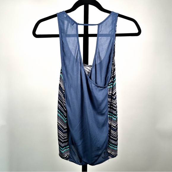 KIRRA Open Back Tank - Picture 2 of 4